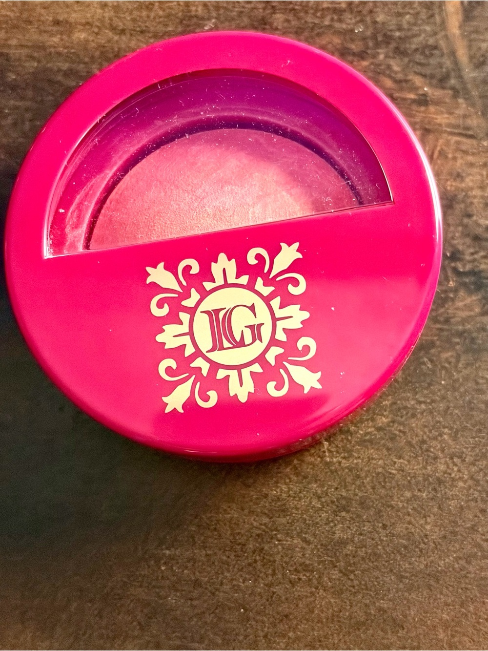 LG Hot Pink Blush Compact with Gold Emblem new without tag